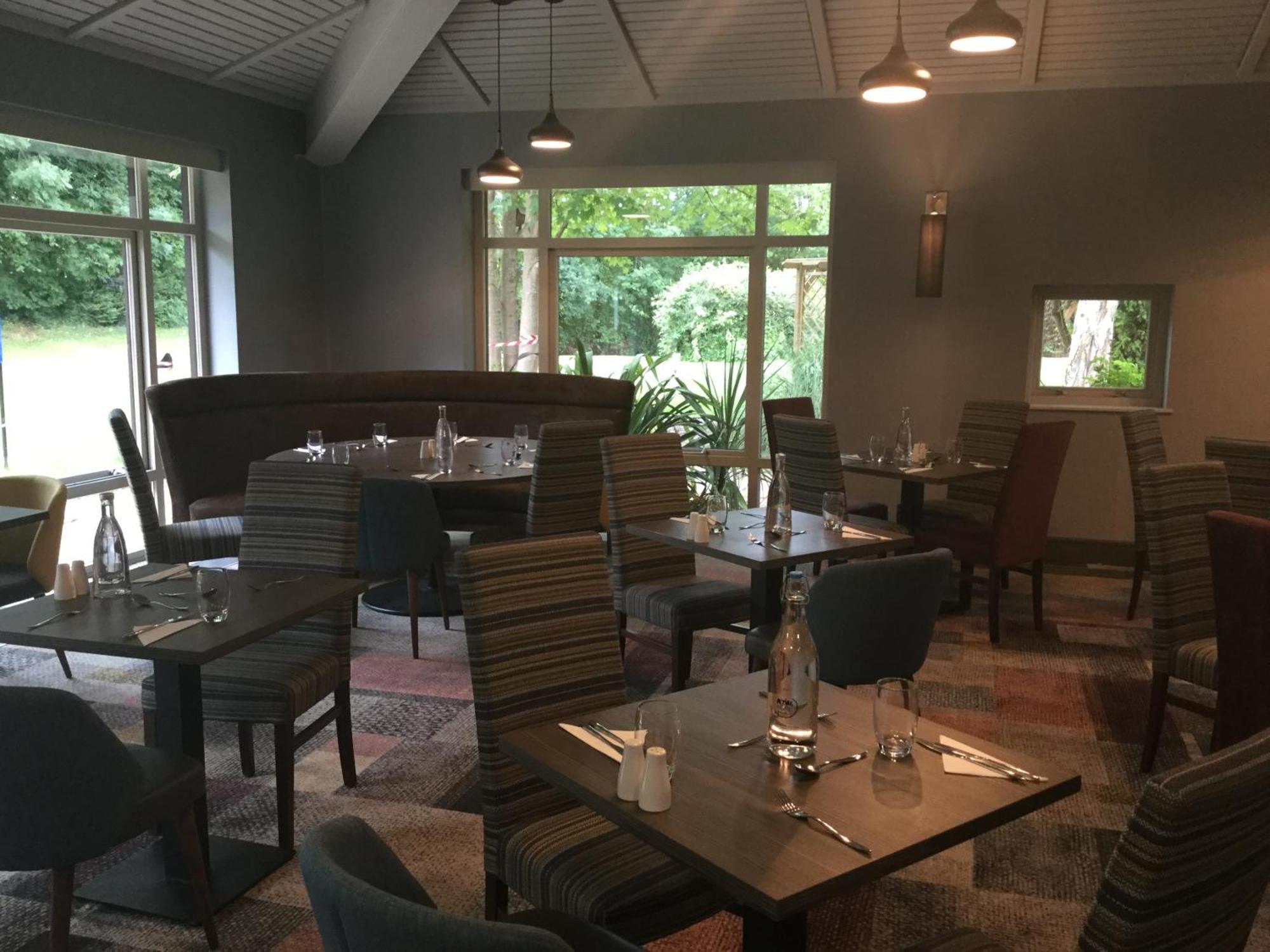 Novotel Manchester West Worsley Eksteriør bilde
