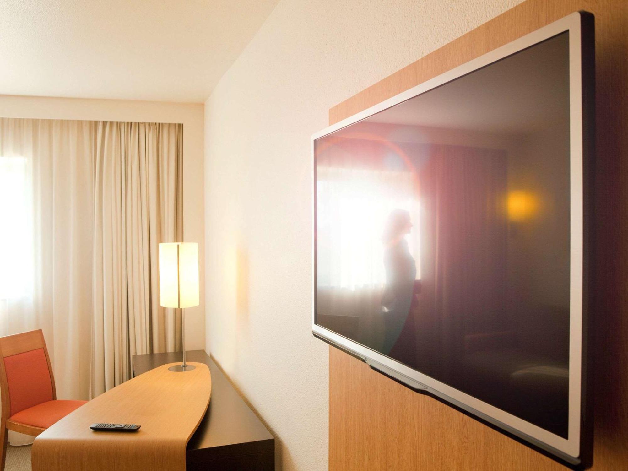 Novotel Manchester West Worsley Eksteriør bilde