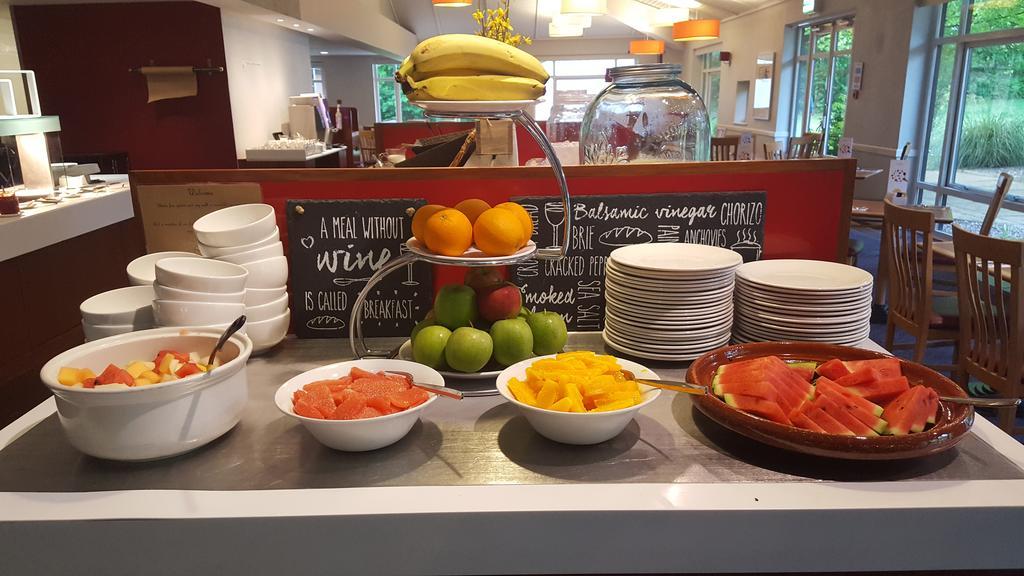 Novotel Manchester West Worsley Eksteriør bilde